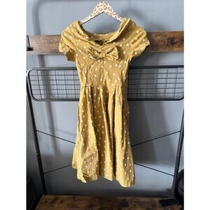 Gown Town Women's Pretty Woman Style Dress | Size Small